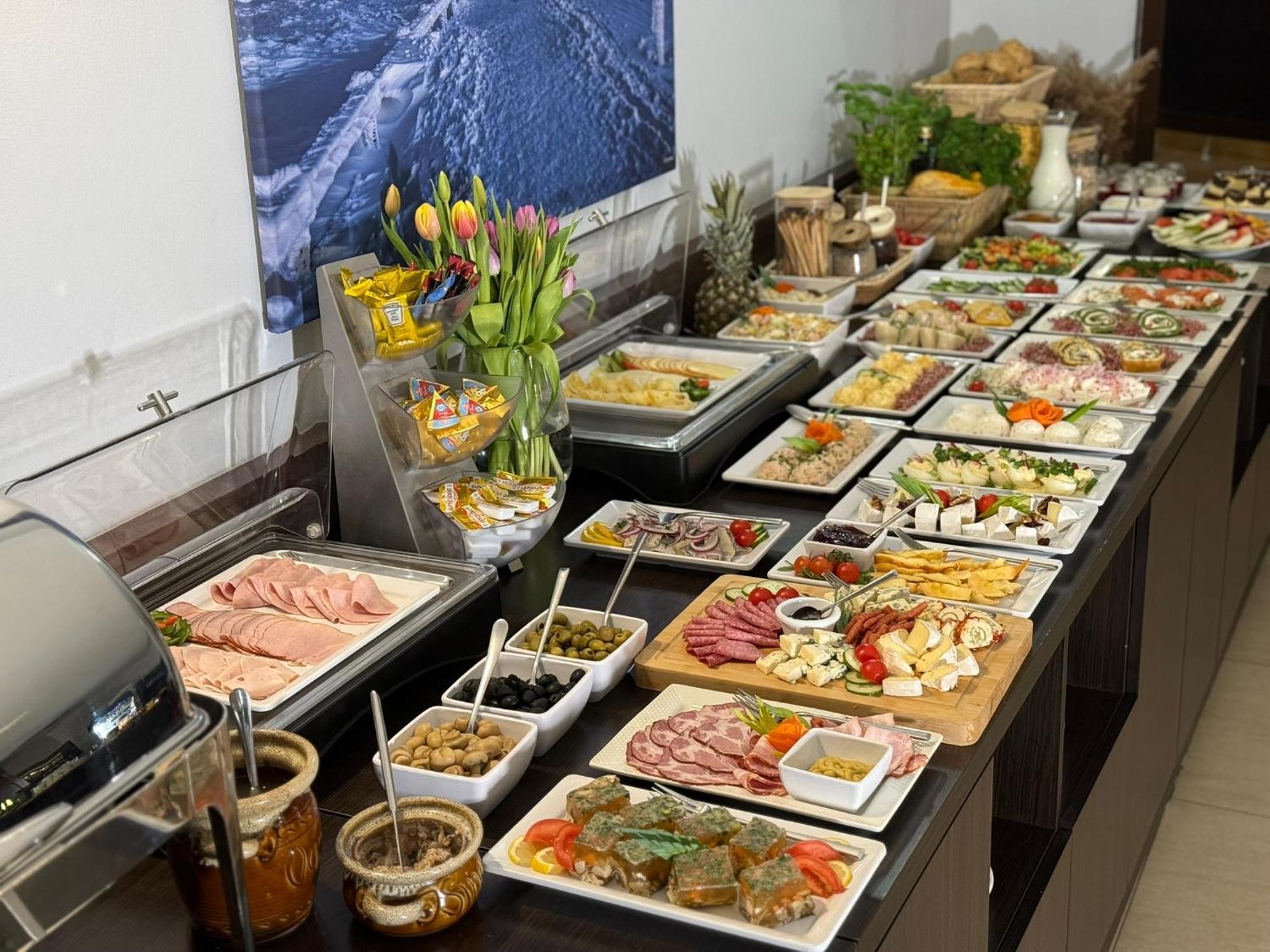 Karpacki & Spa - Blisko Wyciagu, Restauracja, Sala Zabaw, Bar 24H (Adults Only) 卡尔帕奇 外观 照片