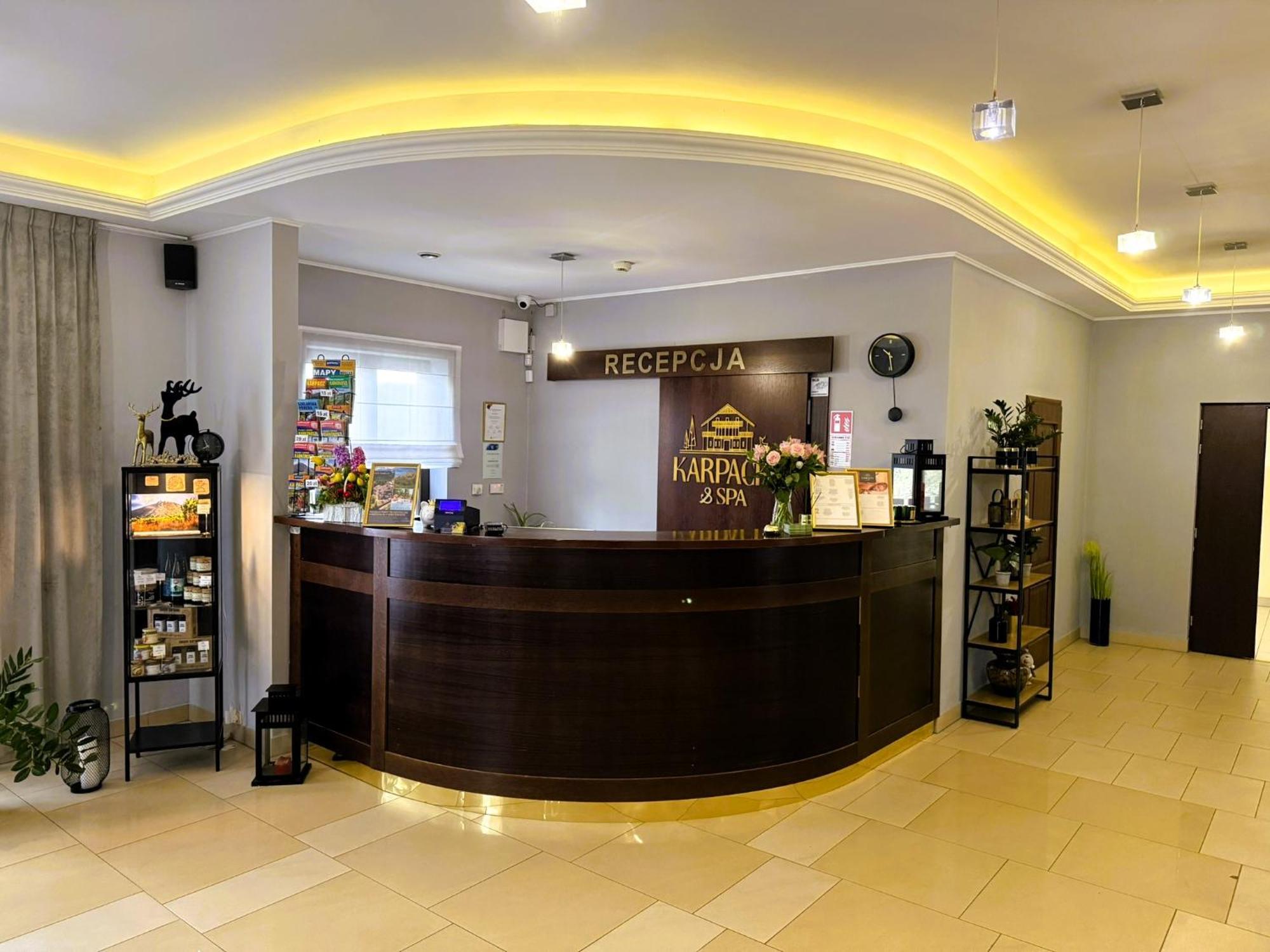Karpacki & Spa - Blisko Wyciagu, Restauracja, Sala Zabaw, Bar 24H (Adults Only) 卡尔帕奇 外观 照片