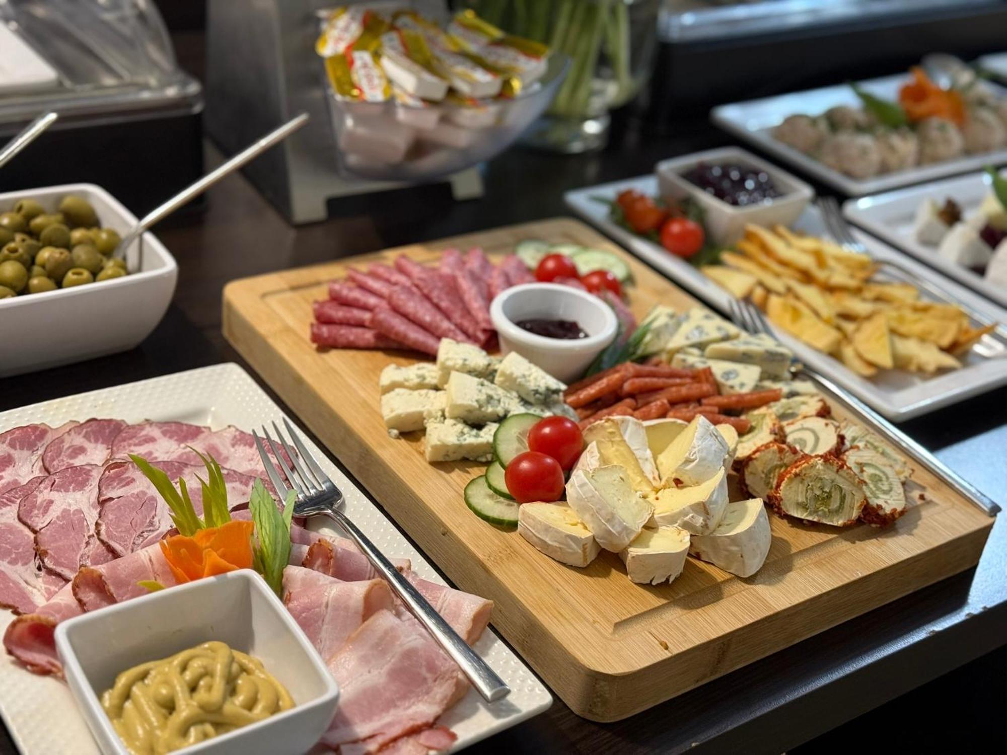 Karpacki & Spa - Blisko Wyciagu, Restauracja, Sala Zabaw, Bar 24H (Adults Only) 卡尔帕奇 外观 照片